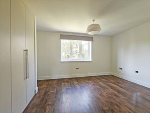 Photo 14- click for photo gallery